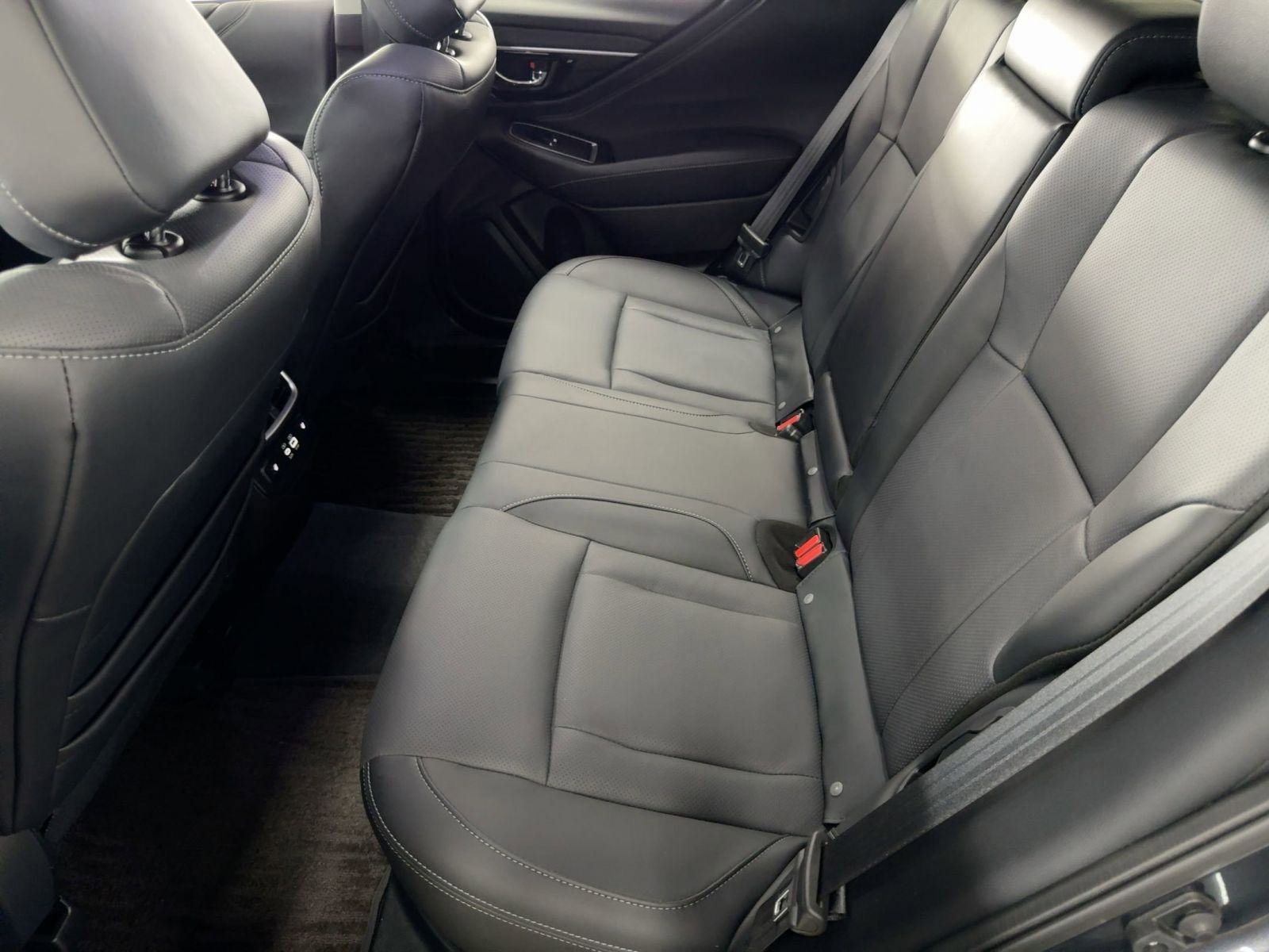 Used 2023 Subaru Outback Limited image 15