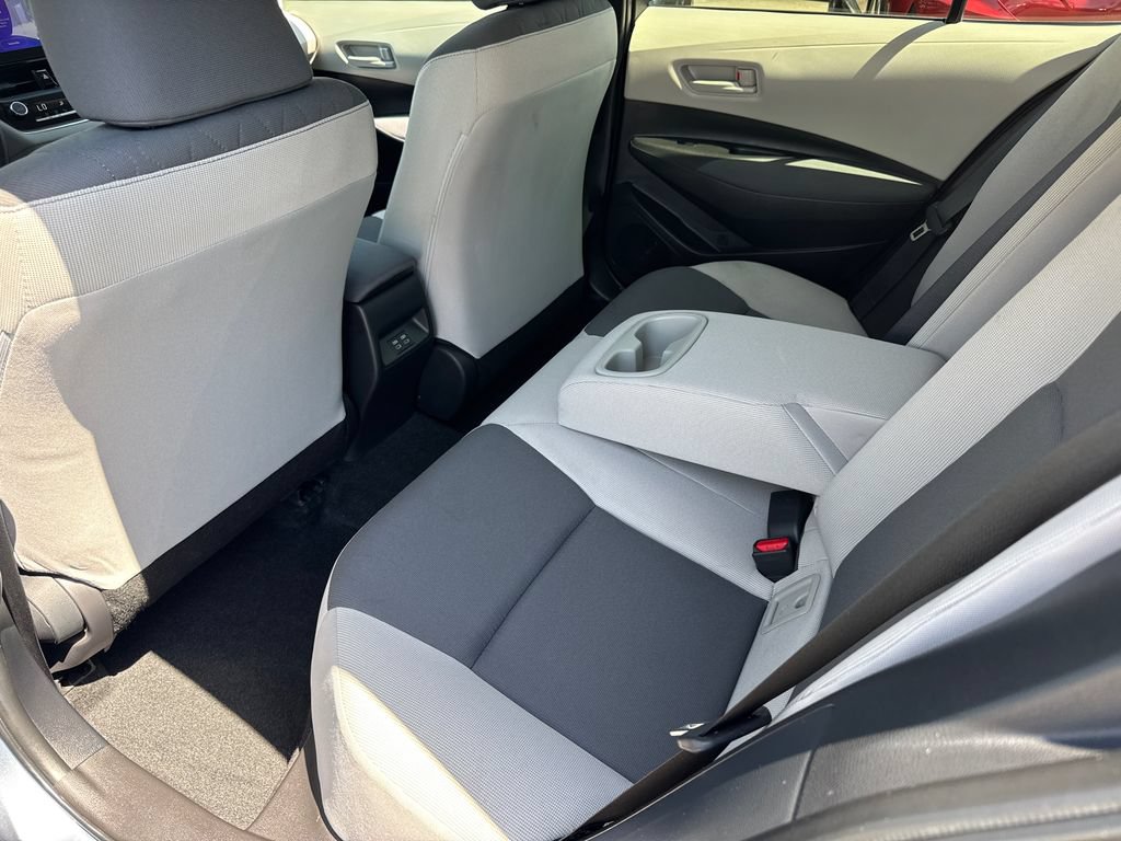 Used 2023 Toyota Corolla LE w/ Carpet Mat Package (TMS) FWD image 18