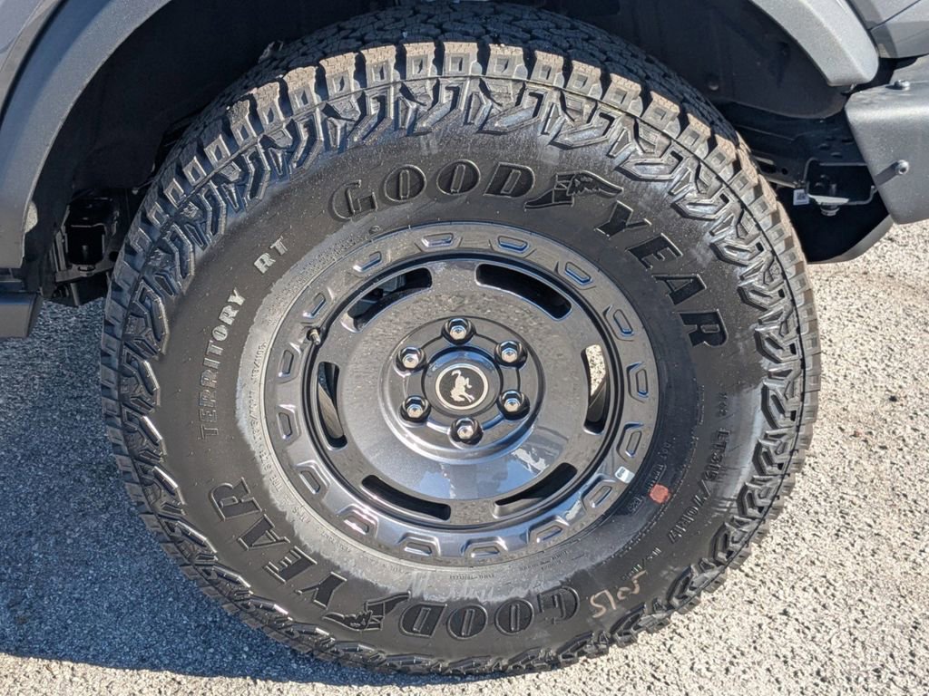 New 2025 Ford Bronco Badlands image 11