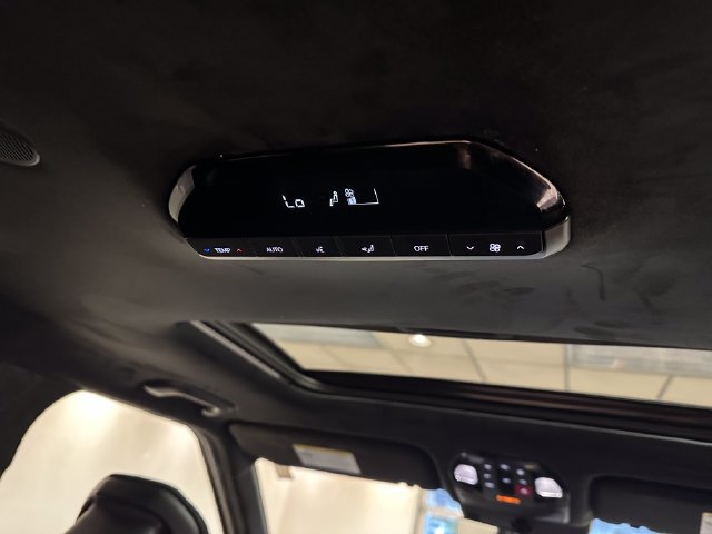 Used 2027 Kia Telluride SX Prestige X-Pro AWD/4WD image 19