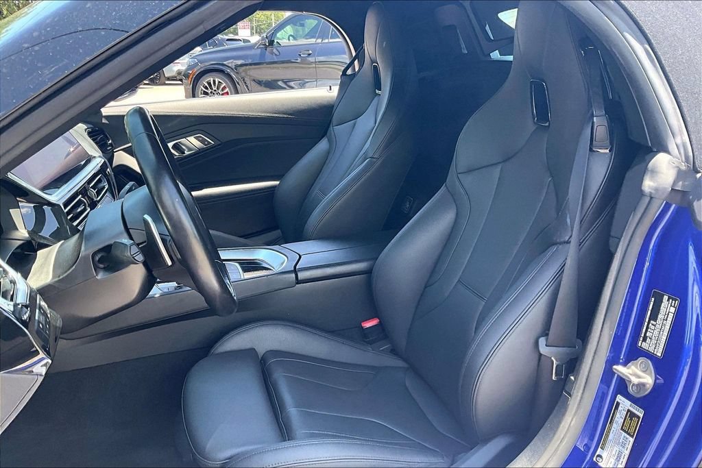 Used 2025 BMW Z4 sDrive30i RWD image 17