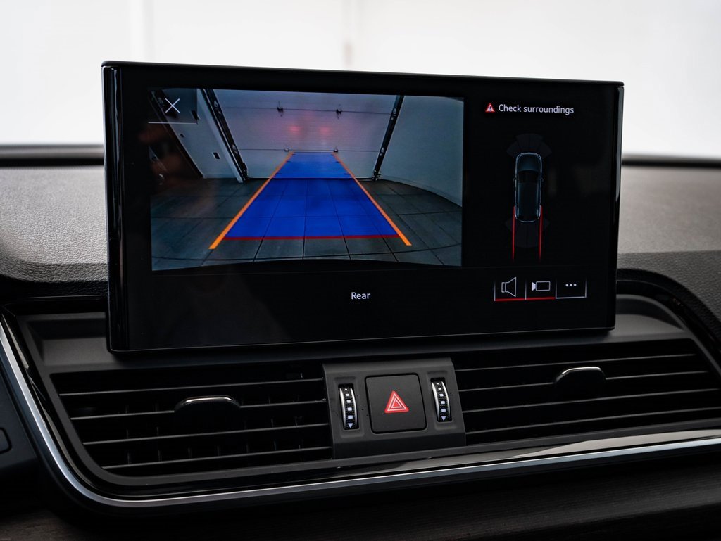 Used 2024 Audi Q5 e Premium image 35