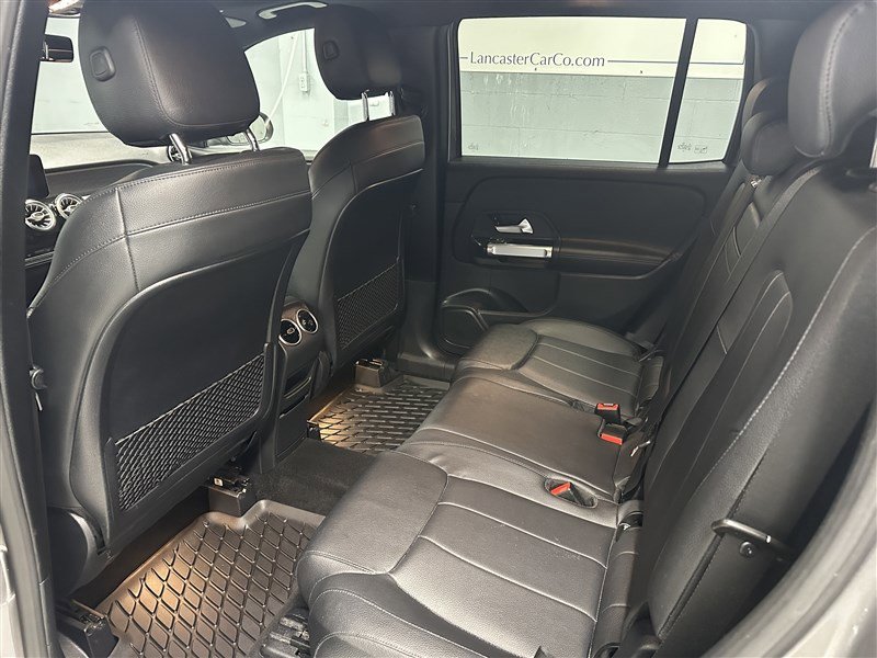 Used 2021 Mercedes-Benz GLB 250 4MATIC image 3