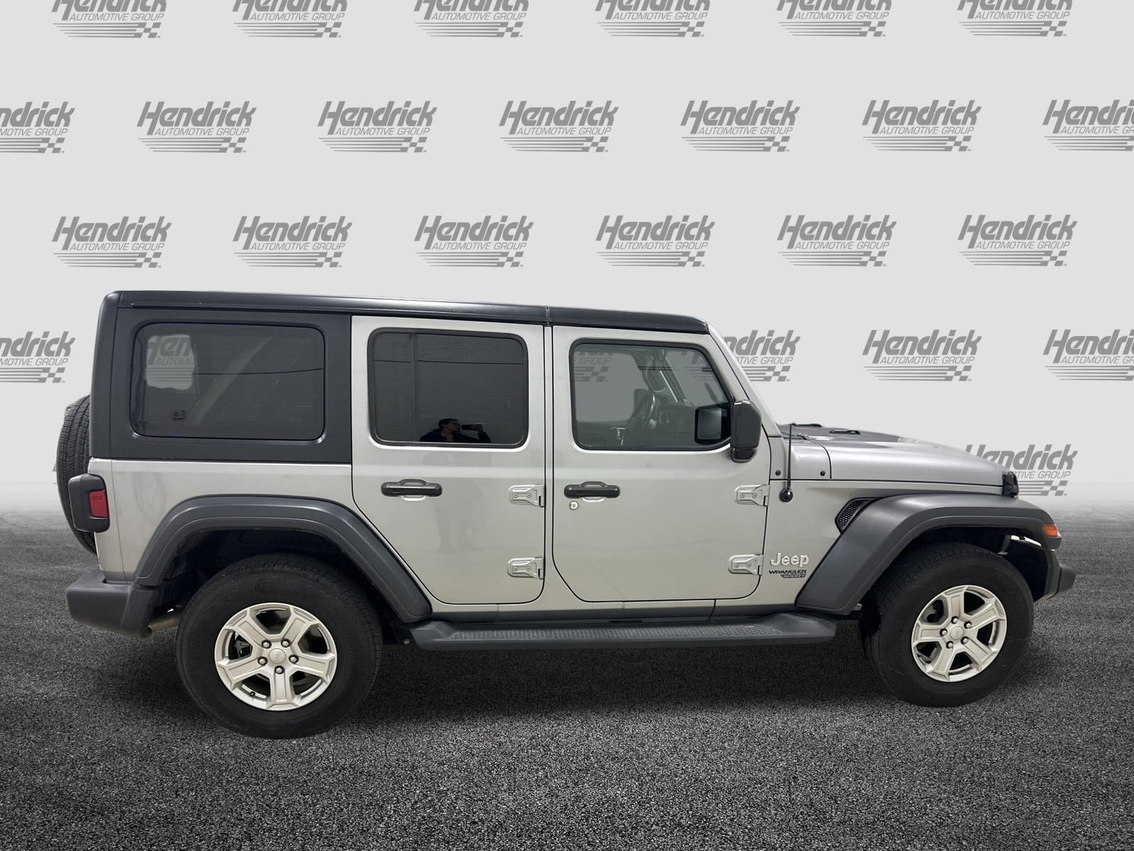 Used 2019 Jeep Wrangler Unlimited Sport S image 11