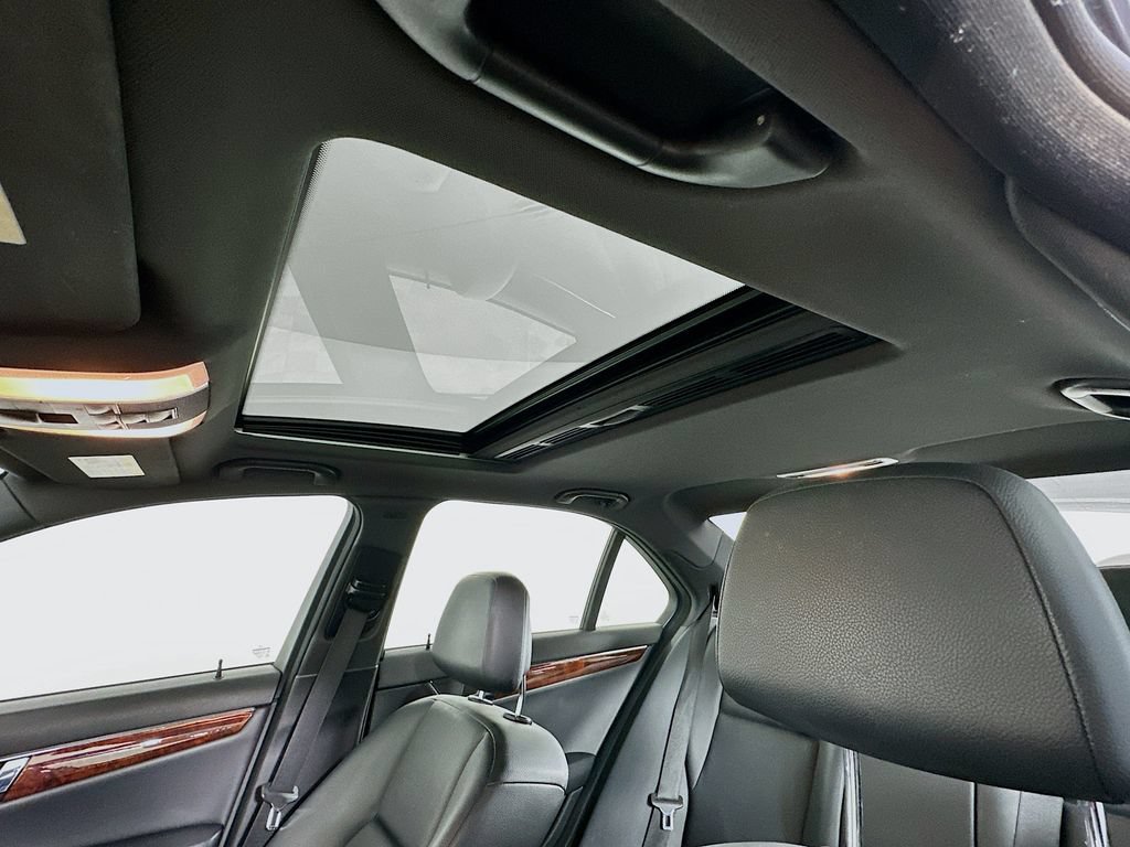 Used 2011 Mercedes-Benz C 300 4MATIC Sedan image 20