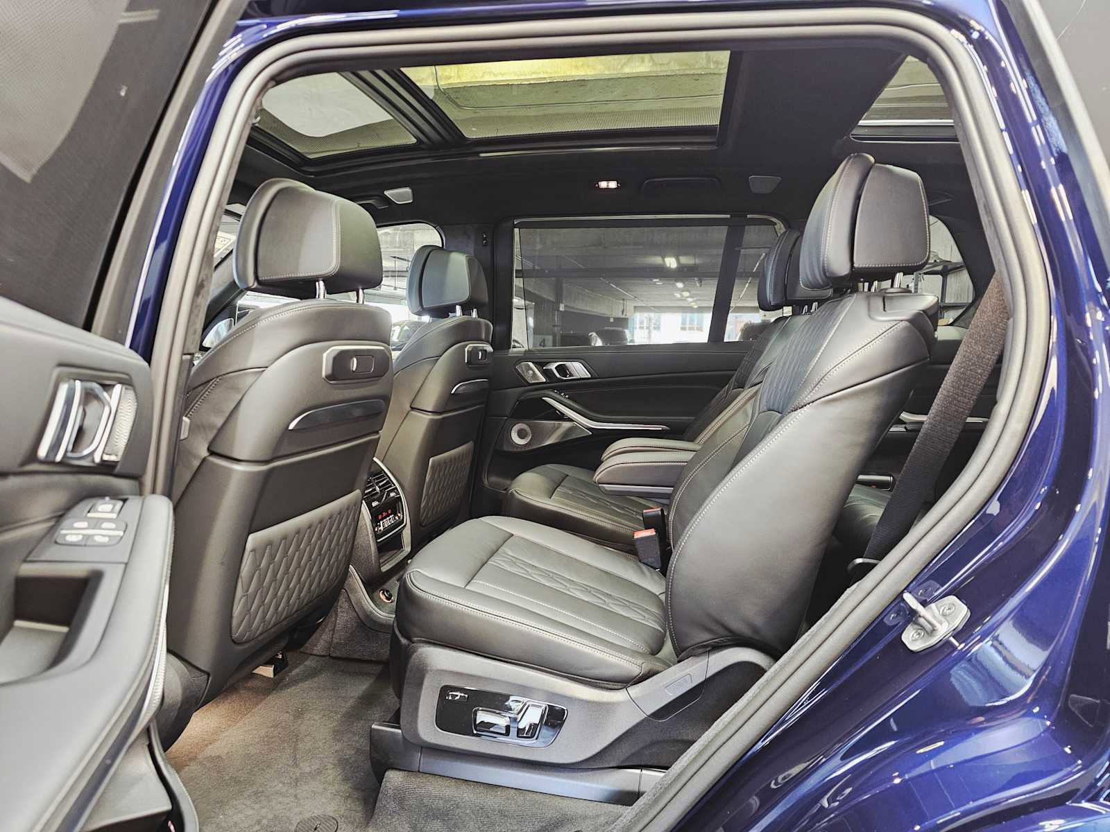 New 2026 BMW ALPINA XB7 image 25