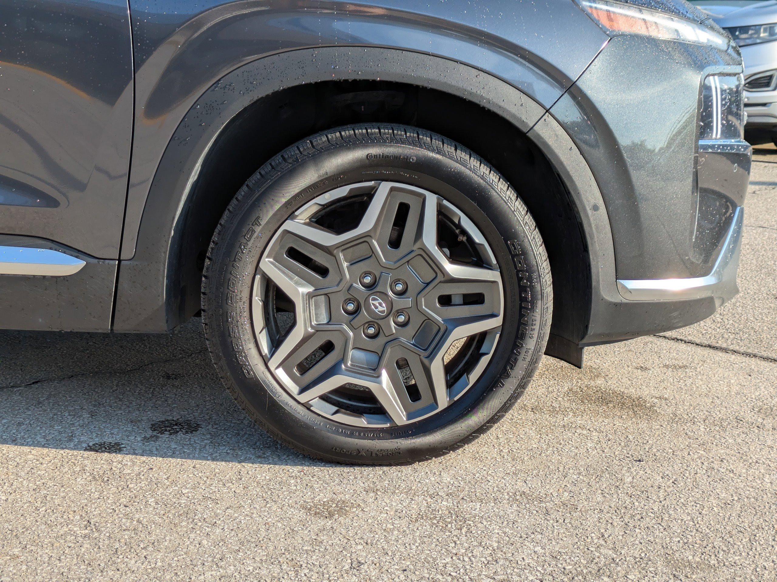 Used 2023 Hyundai Santa Fe Limited image 12