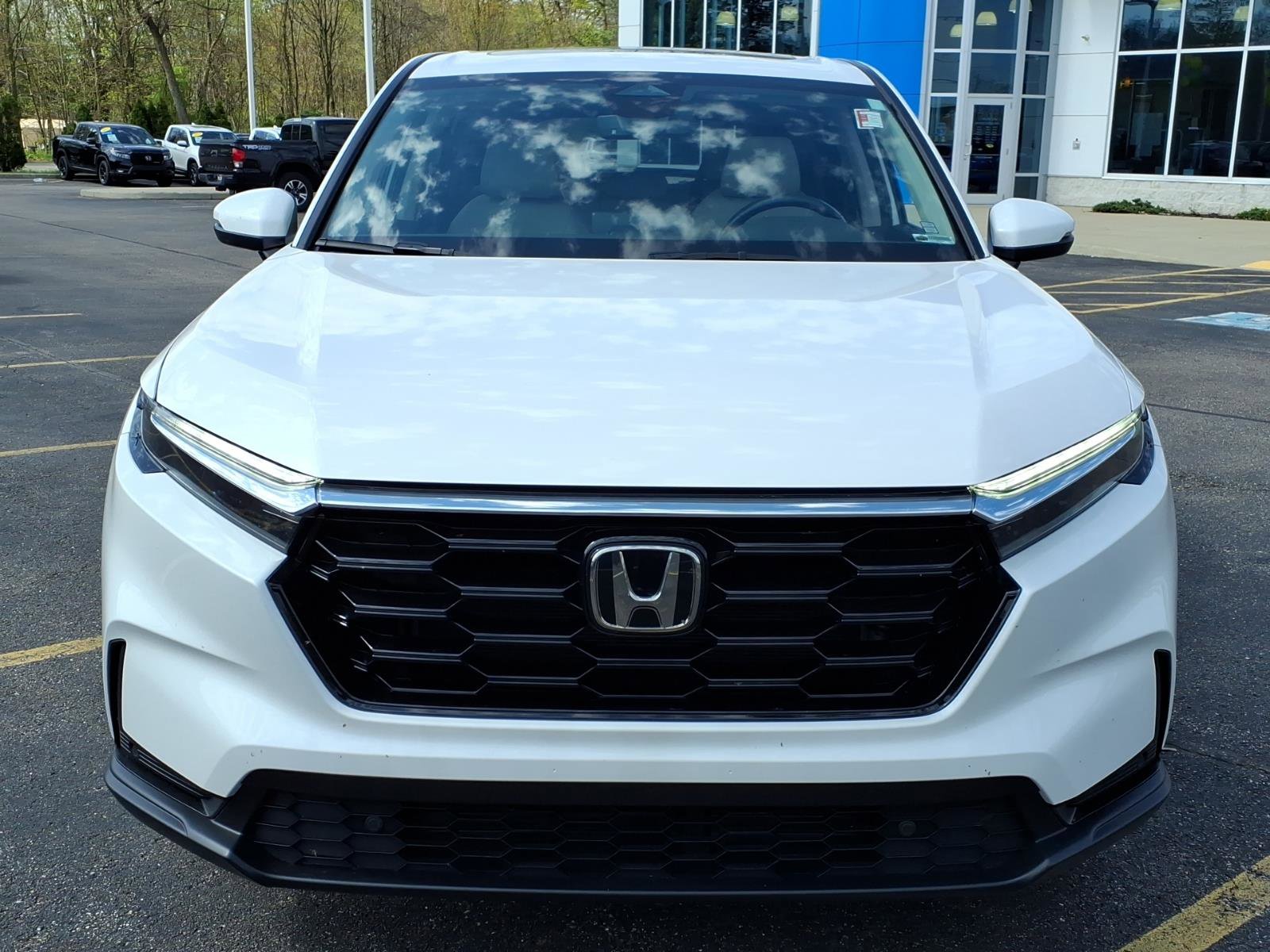Used 2024 Honda CR-V EX-L image 2