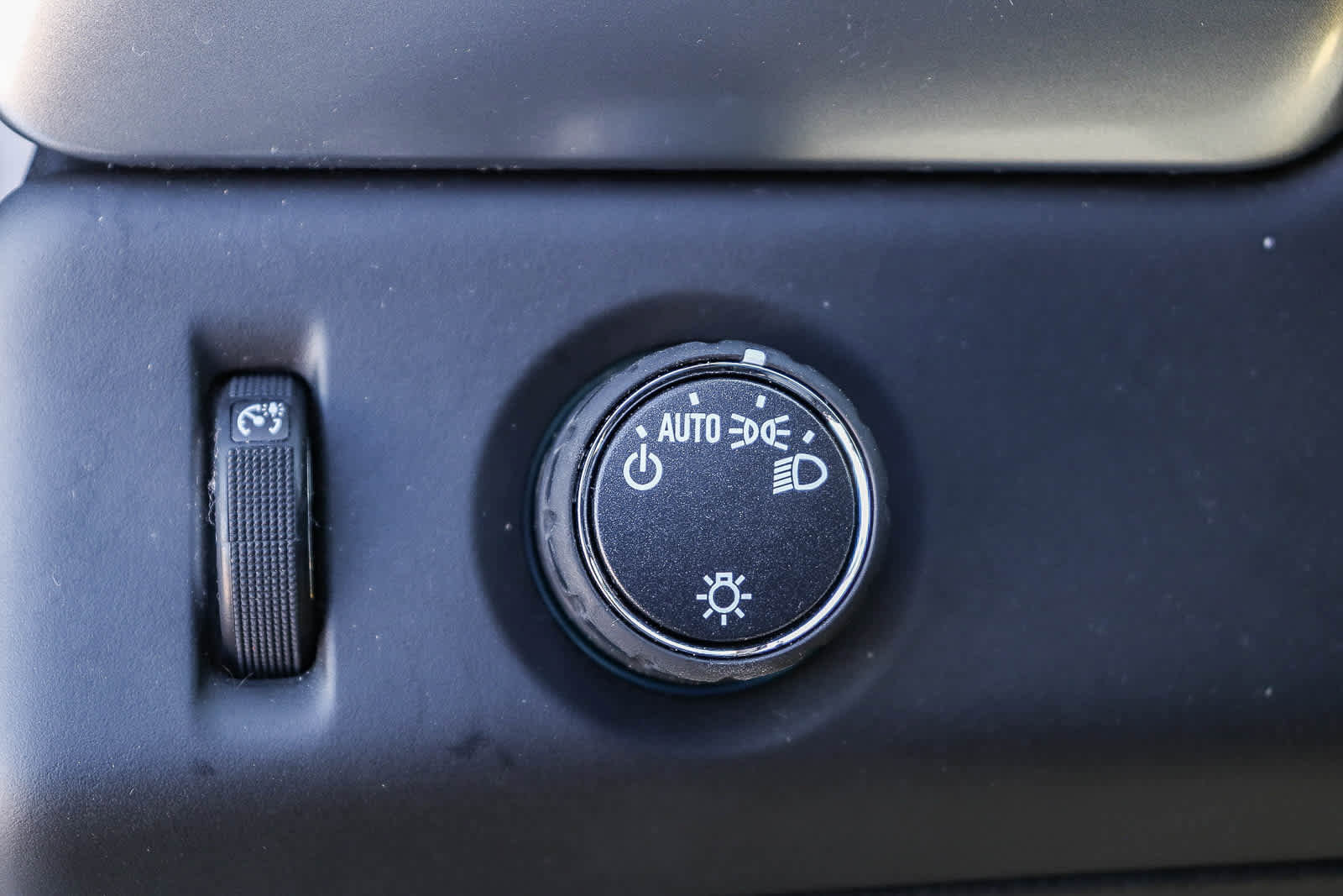 Used 2020 Chevrolet Tahoe LS image 23