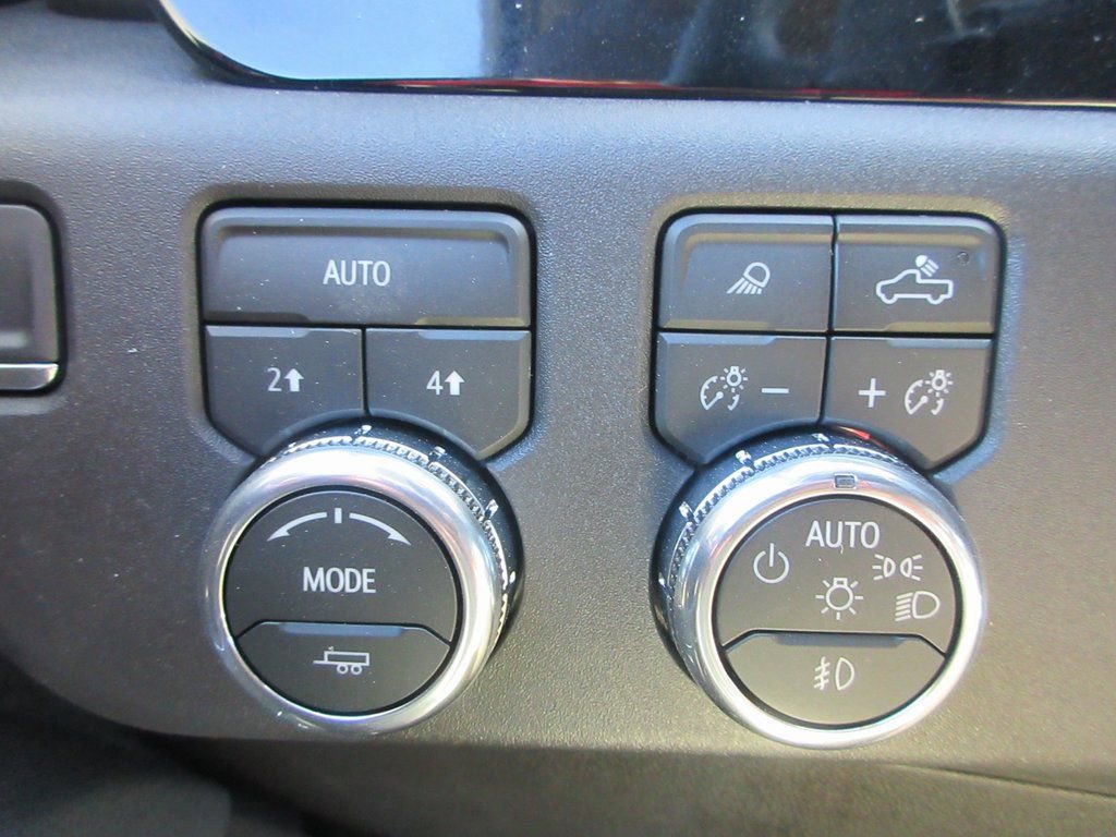 New 2026 GMC Sierra 1500 SLT w/ SLT Premium Plus Package image 17