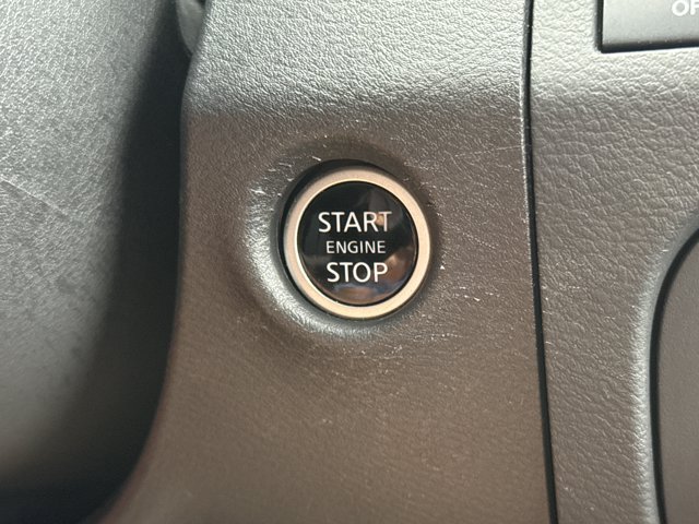 Used 2025 Nissan Frontier PRO-4X AWD/4WD image 20