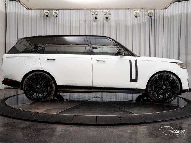 Used 2023 Land Rover Range Rover Long Wheelbase SE AWD/4WD image 14