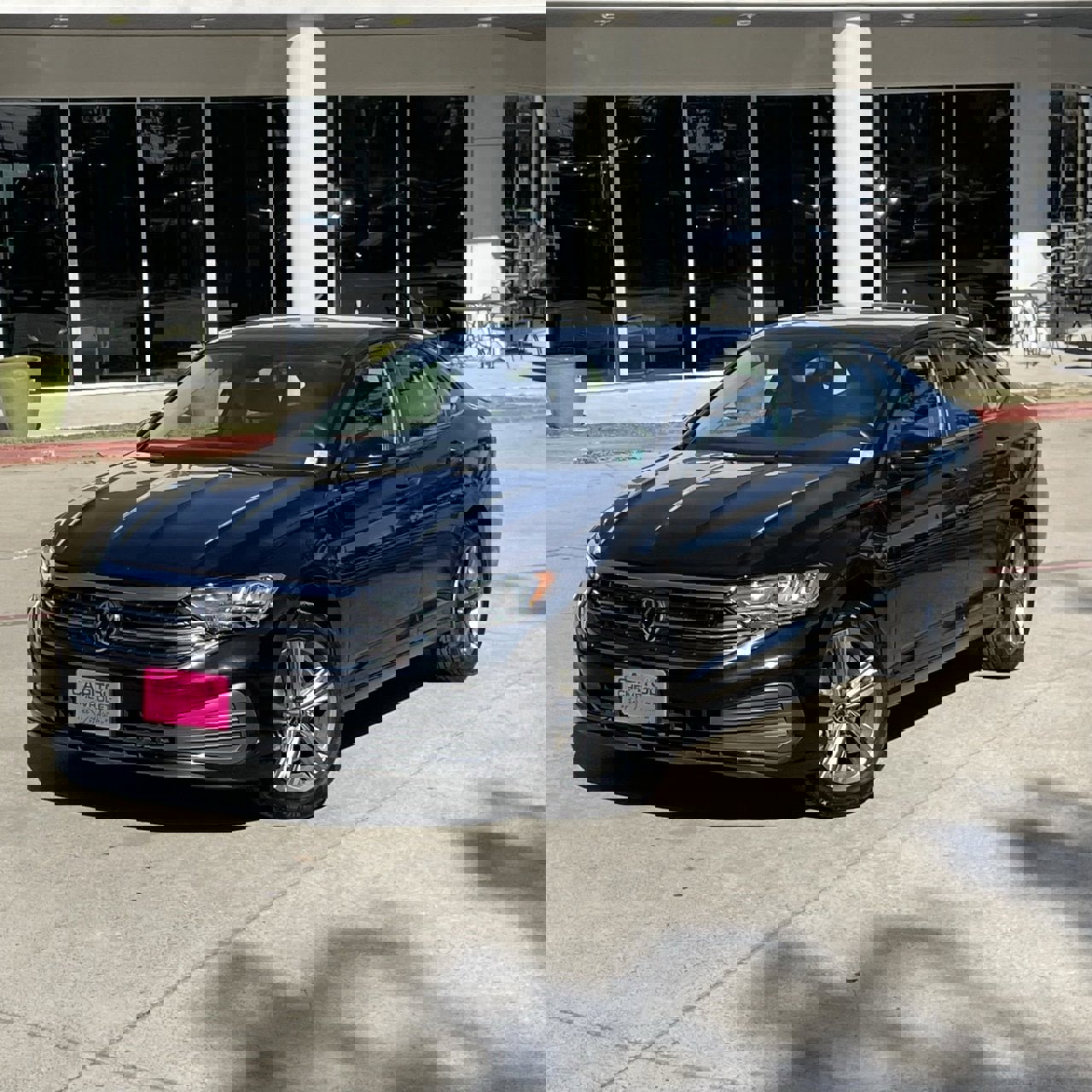 Used 2024 Volkswagen Jetta SE image 9