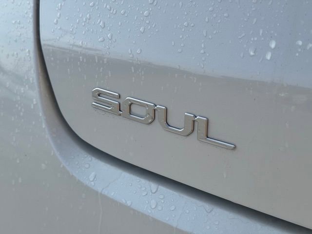 Certified 2025 Kia Soul LX w/ LX Technology Package image 10