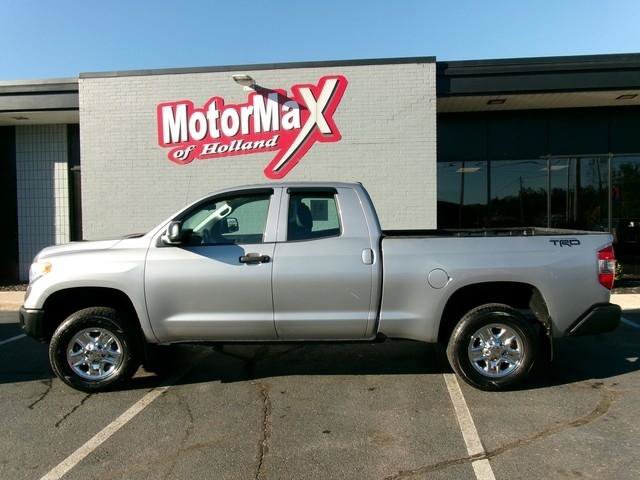 Used 2015 Toyota Tundra SR AWD/4WD image 1