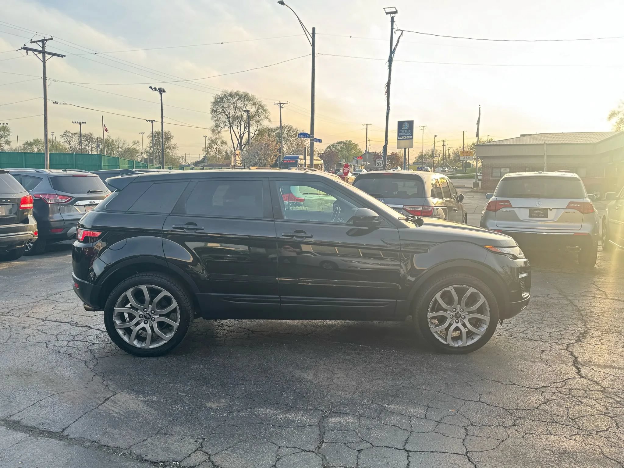 Used 2016 Land Rover Range Rover Evoque SE AWD/4WD image 17