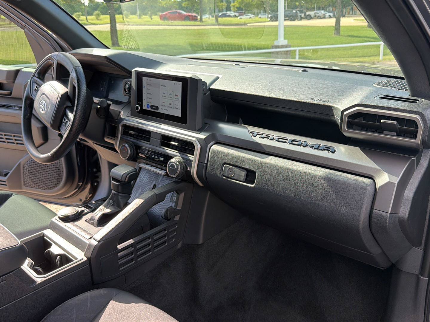 Used 2024 Toyota Tacoma SR5 AWD/4WD image 15