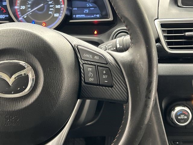 Used 2016 MAZDA MAZDA3 i Touring w/ Popular Equipment Package image 10