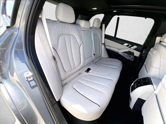 Used 2024 BMW X5 M60i AWD/4WD image 29