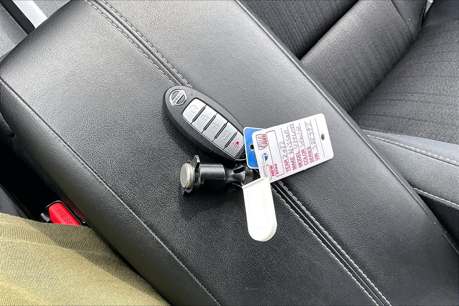 Used 2022 Nissan Altima 2.5 S FWD image 12