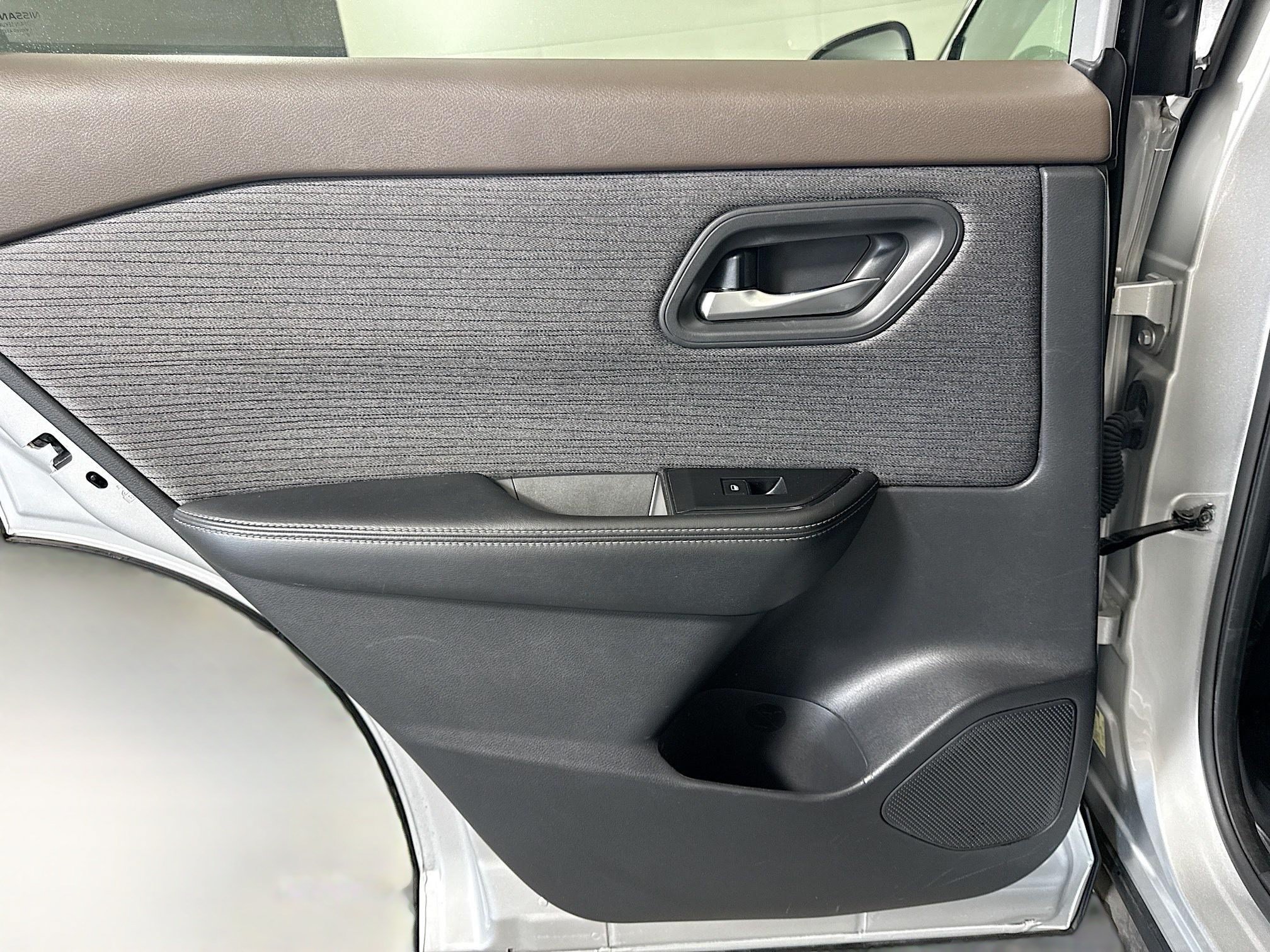 Used 2021 Nissan Rogue SV AWD/4WD image 26