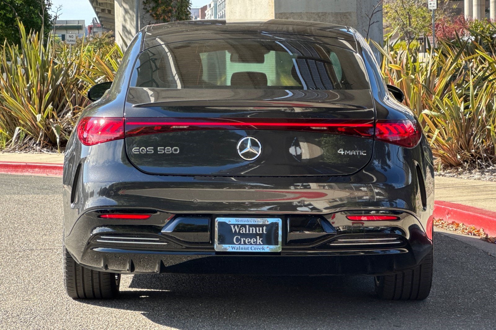 Certified 2023 Mercedes-Benz EQS 580 4MATIC Sedan image 10