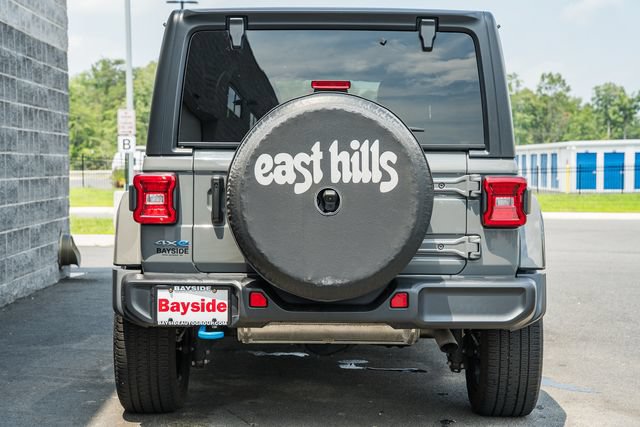 Used 2023 Jeep Wrangler Unlimited Sahara w/ Cold Weather Group AWD/4WD image 7