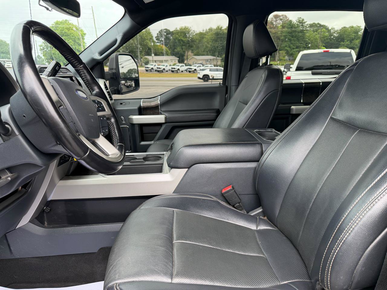 Used 2022 Ford F450 Lariat w/ Lariat Value Package AWD/4WD image 10