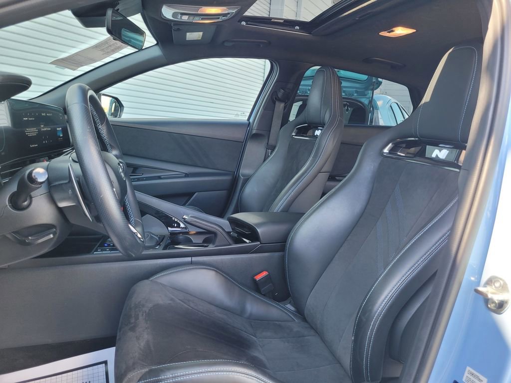 Used 2023 Hyundai Elantra N image 11