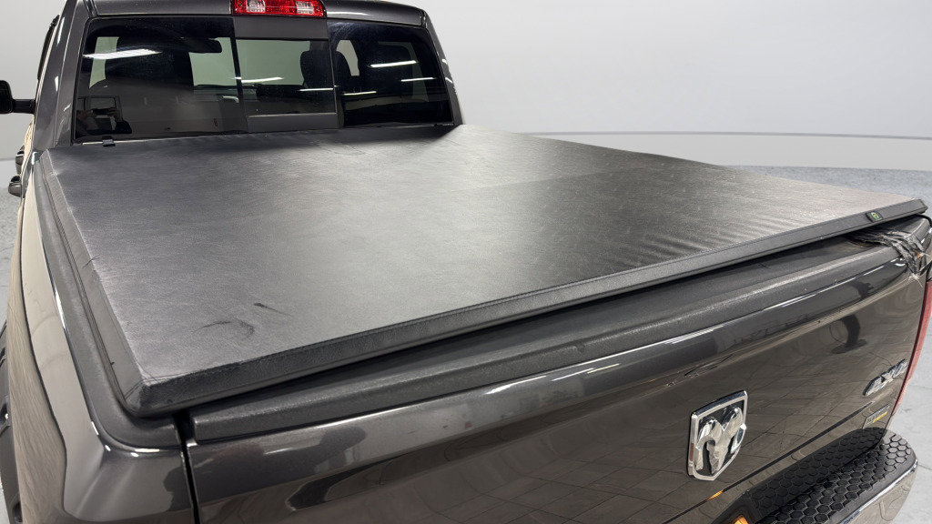 Used 2016 RAM 1500 Classic SLT image 39