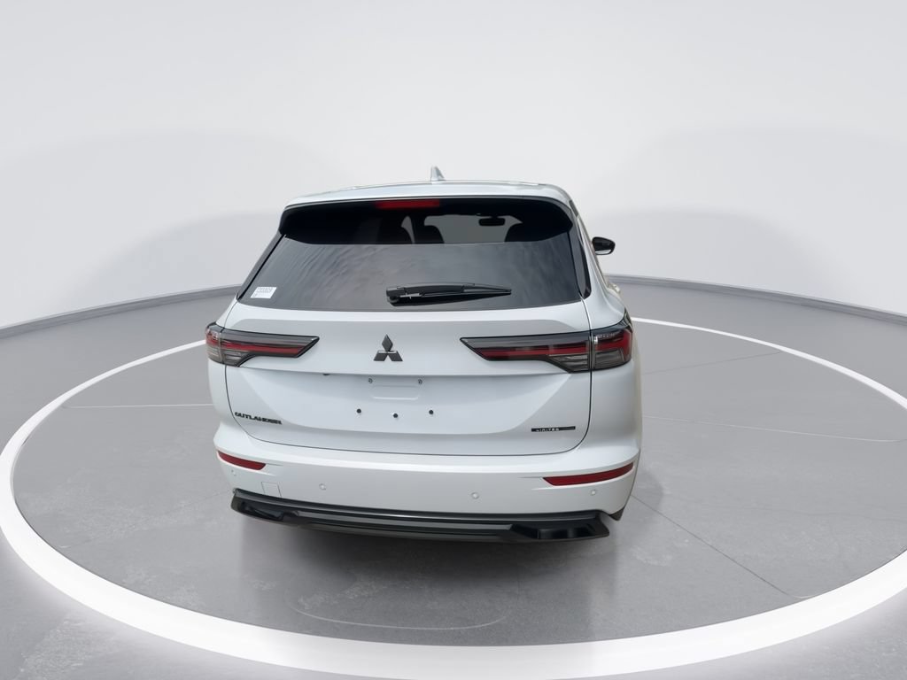 New 2026 Mitsubishi Outlander LE FWD image 7