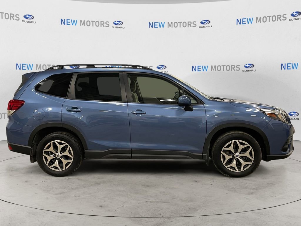 Certified 2023 Subaru Forester Premium AWD/4WD image 6