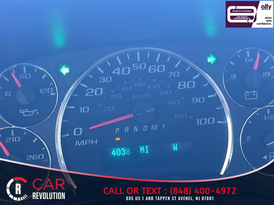 Used 2024 Chevrolet Express 3500 LT w/ LT Preferred Equipment Group RWD image 23