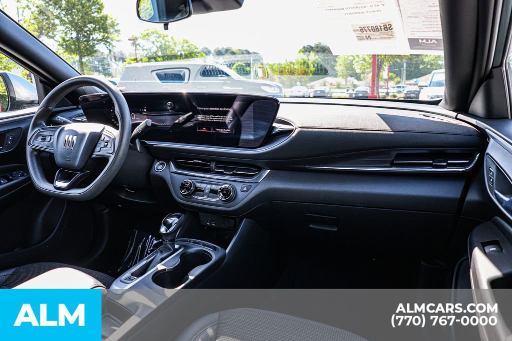 Used 2025 Buick Envista Preferred image 24