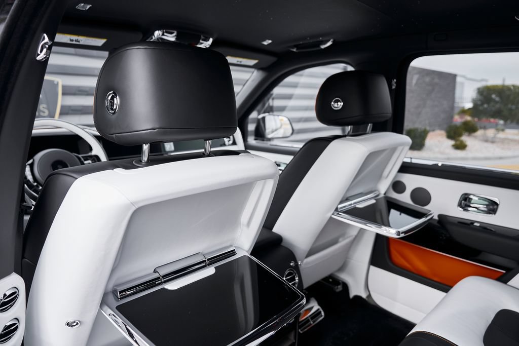 Used 2026 Rolls-Royce Cullinan AWD/4WD image 45