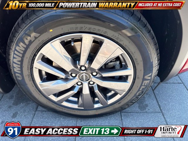 Used 2023 Nissan Pathfinder SV w/ SV Premium Package AWD/4WD image 9