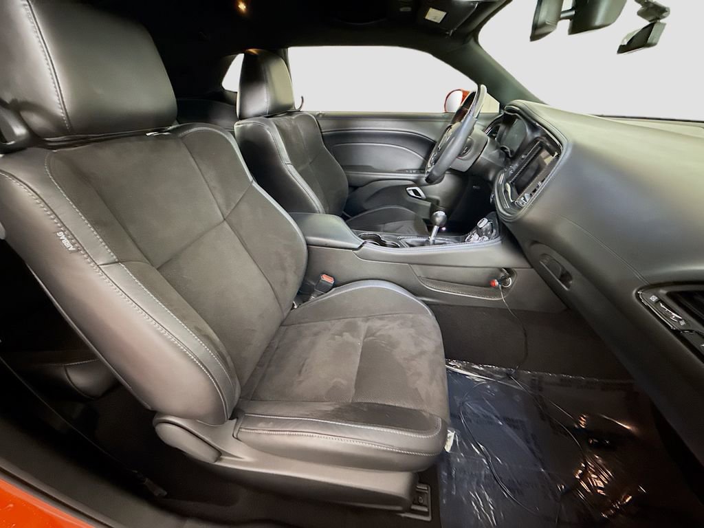 Used 2023 Dodge Challenger R/T w/ Plus Package image 27