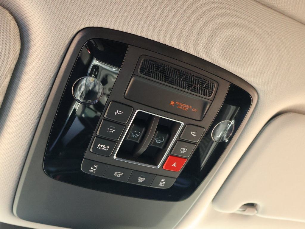 New 2027 Kia Carnival SX w/ Dark Edition Package FWD image 44