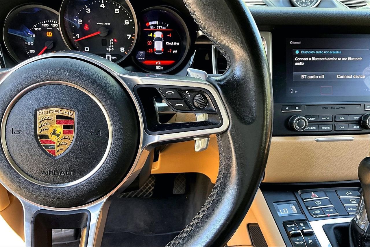 Used 2018 Porsche Macan Sport Edition image 11