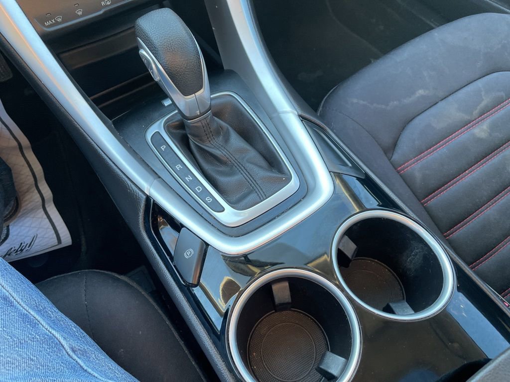 Used 2013 Ford Fusion SE image 8