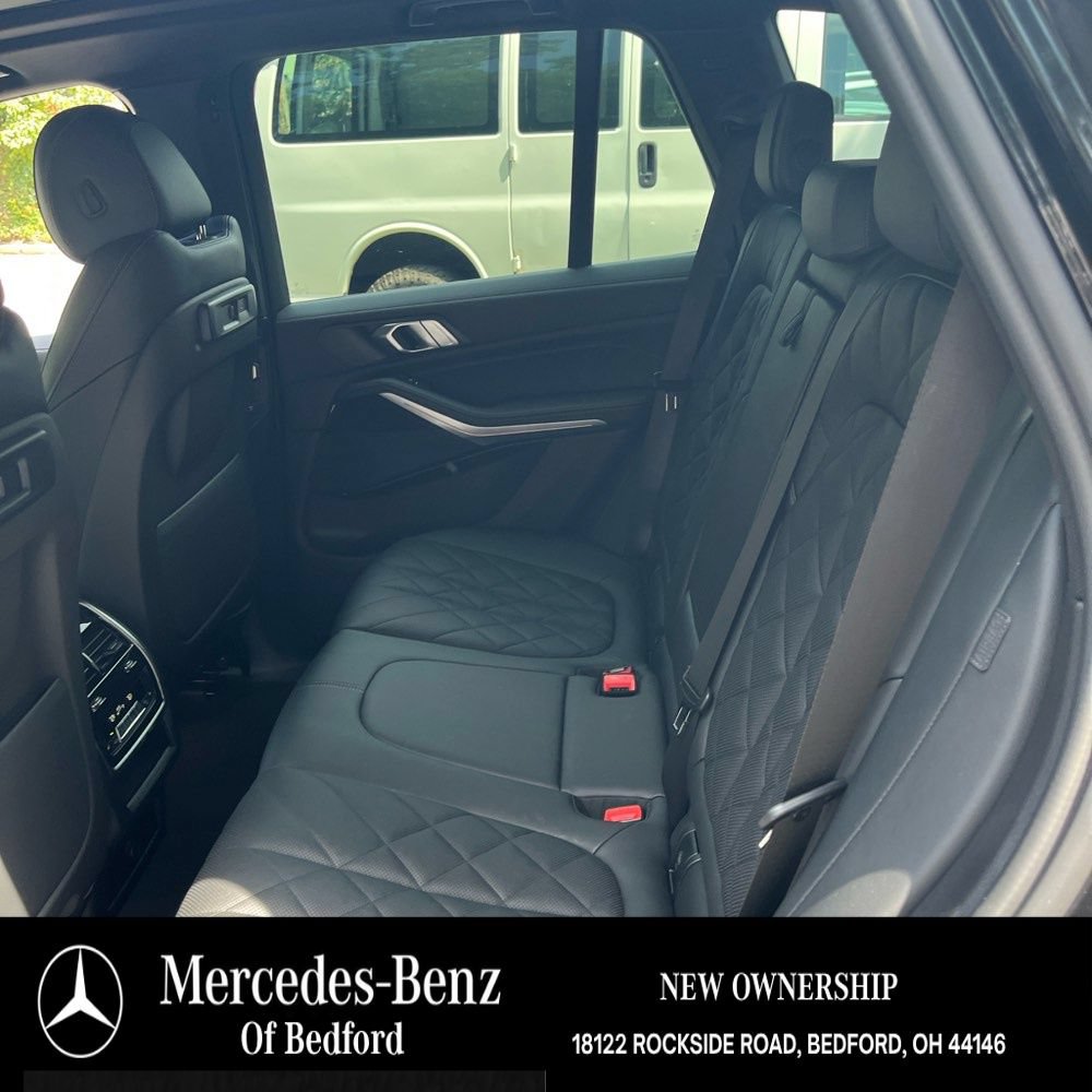 Used 2023 BMW X5 xDrive40i w/ M Sport Package AWD/4WD image 12