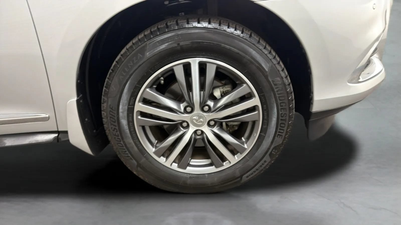 Used 2017 INFINITI QX60 FWD w/ Premium Plus Package image 25