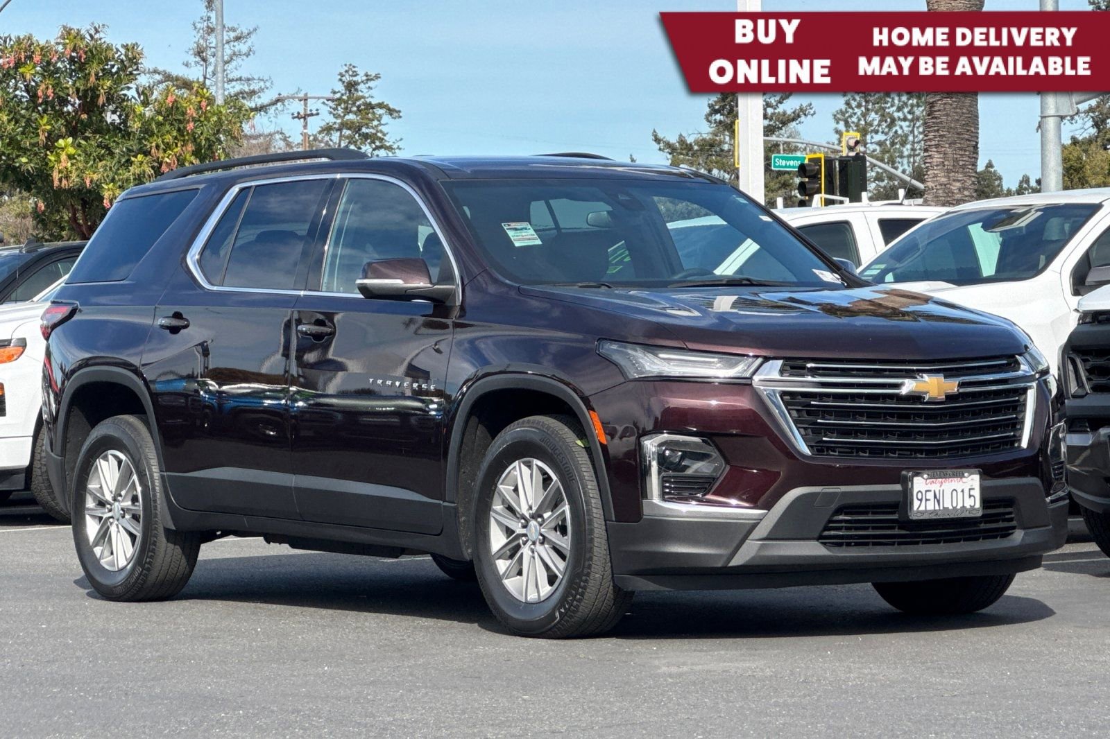 Used 2023 Chevrolet Traverse LT