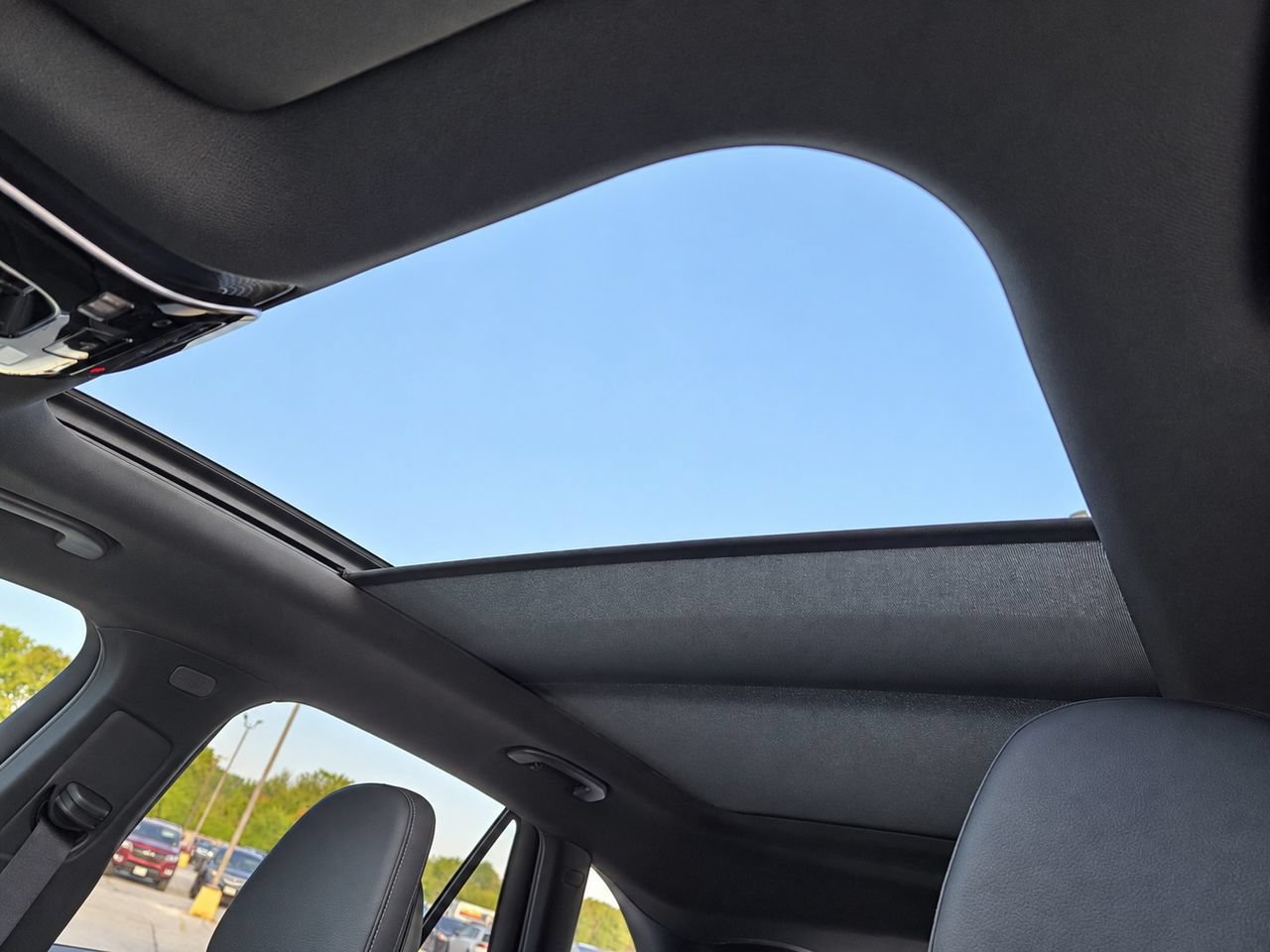 New 2027 Mercedes-Benz GLC 300 4MATIC image 27