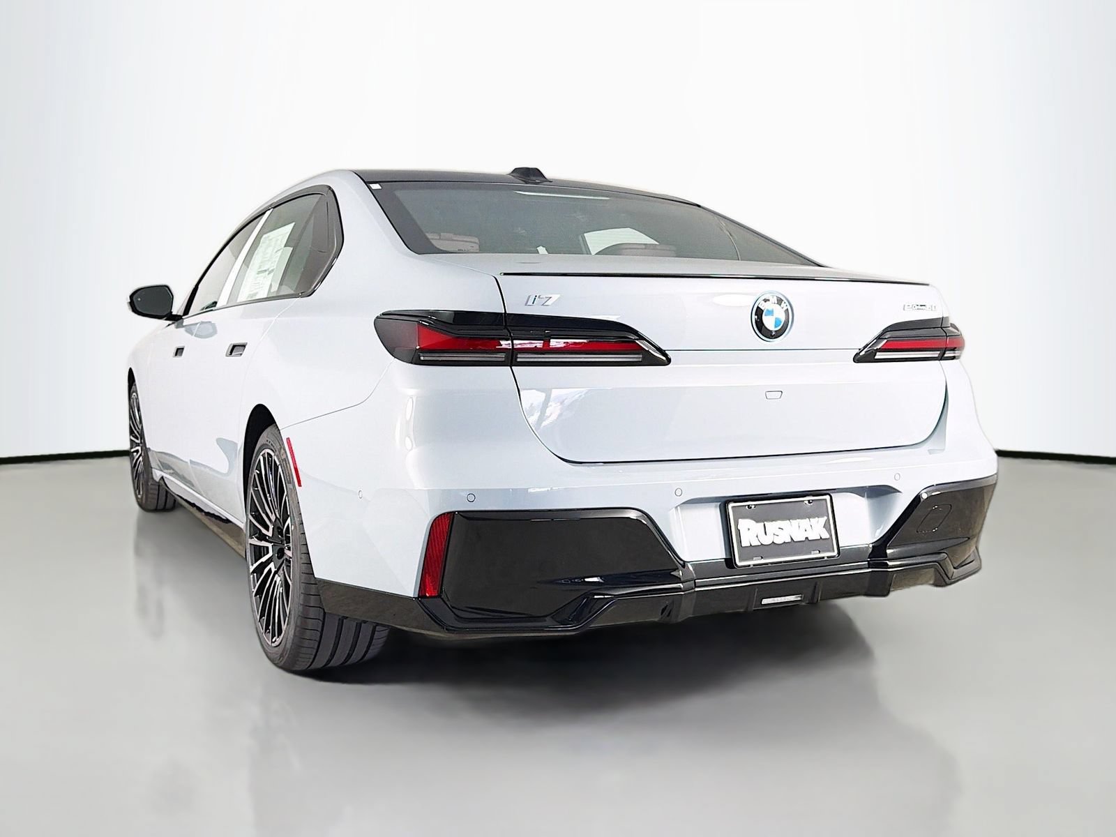 New 2026 BMW i7 eDrive50 w/ M Sport Package RWD image 5