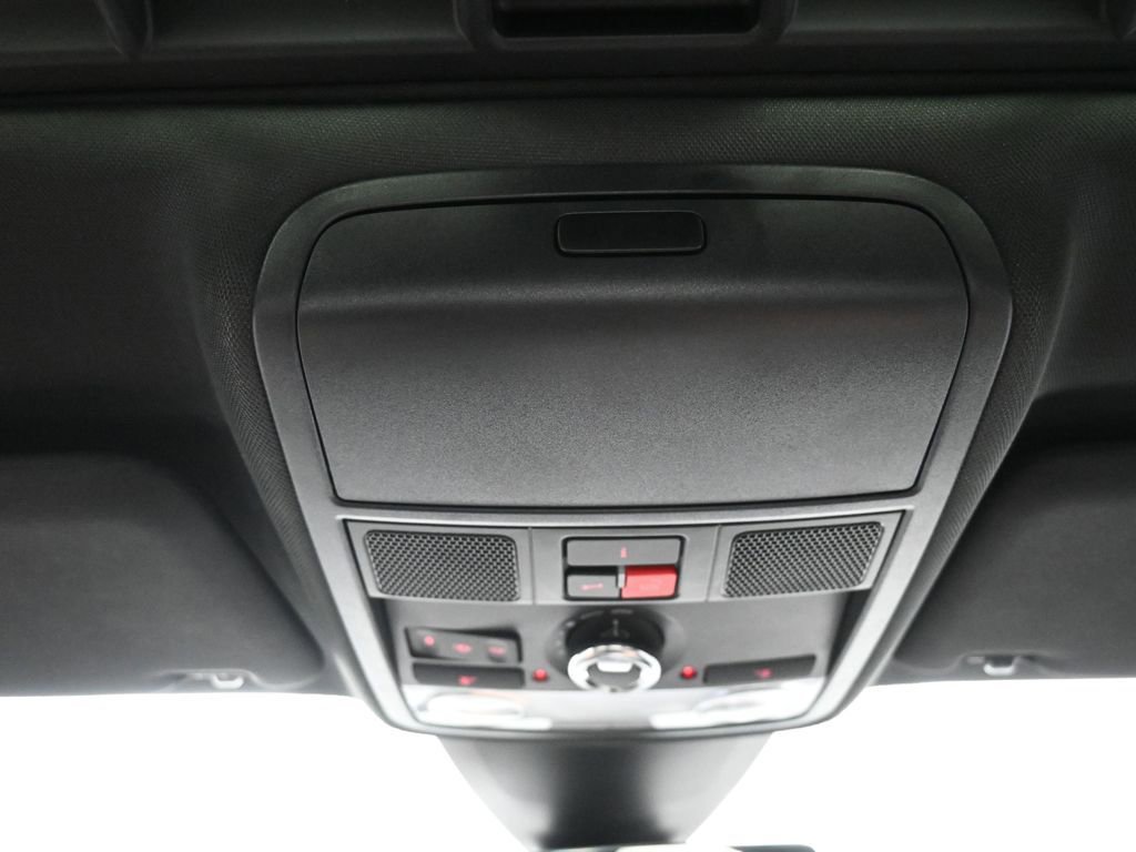 Used 2021 Volkswagen Passat 2.0T R-Line image 17