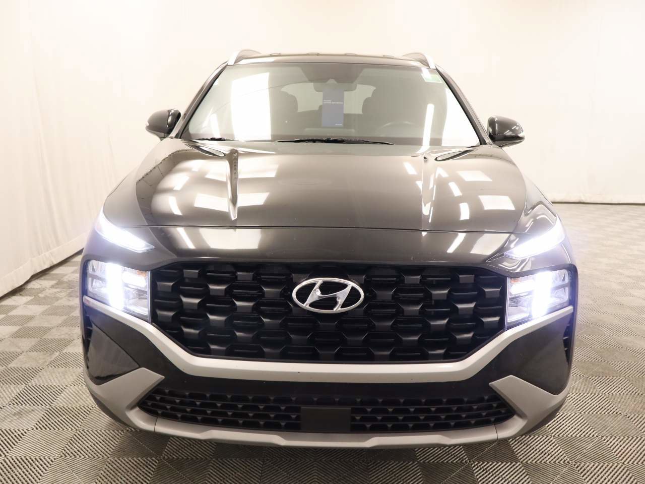 Used 2023 Hyundai Santa Fe SEL w/ Cargo Package image 6
