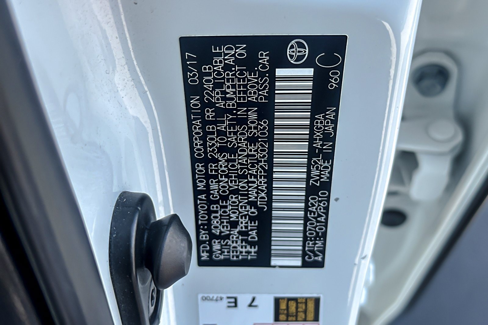 Certified 2017 Toyota Prius Prime Premium w/ Preferred Accessory Package FWD image 27
