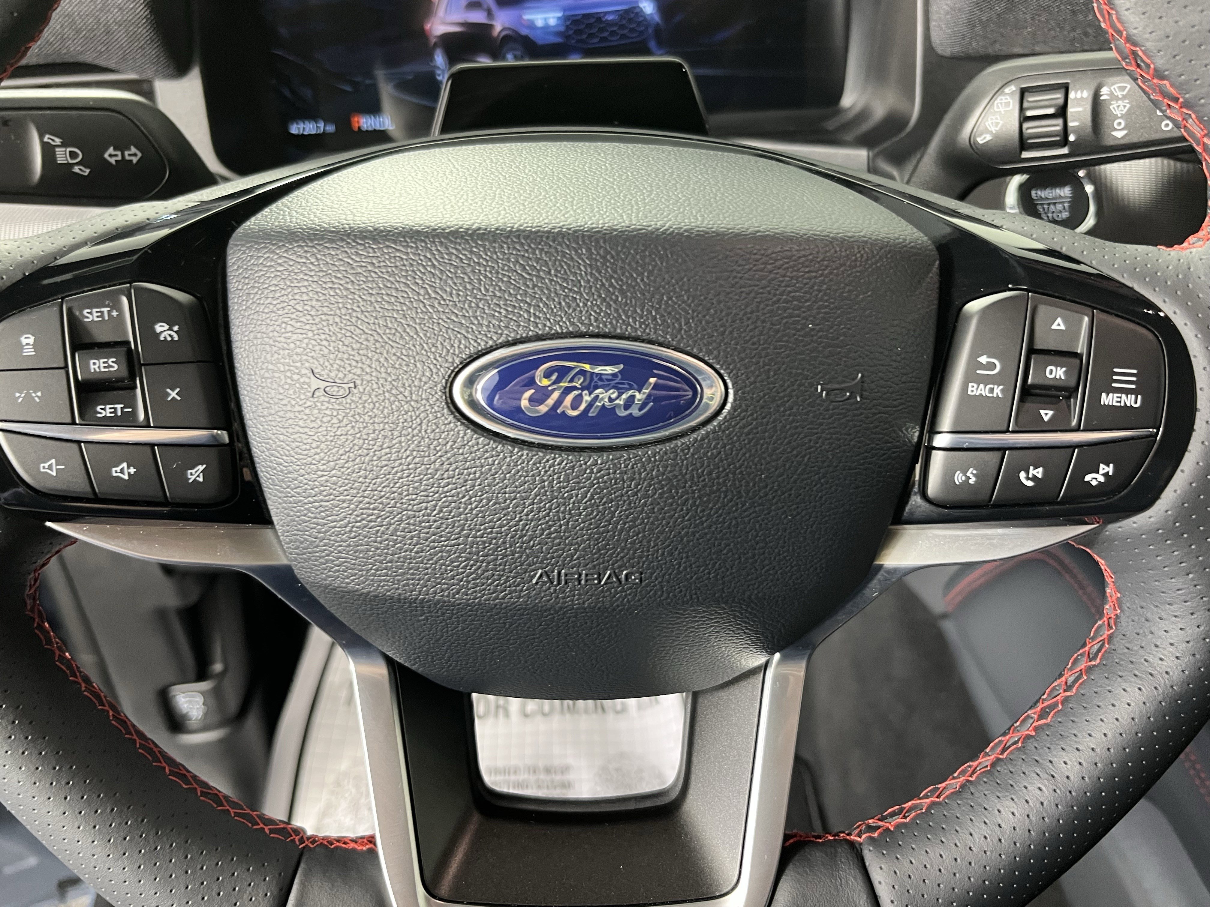 Used 2025 Ford Explorer ST-Line w/ Premium Package image 18