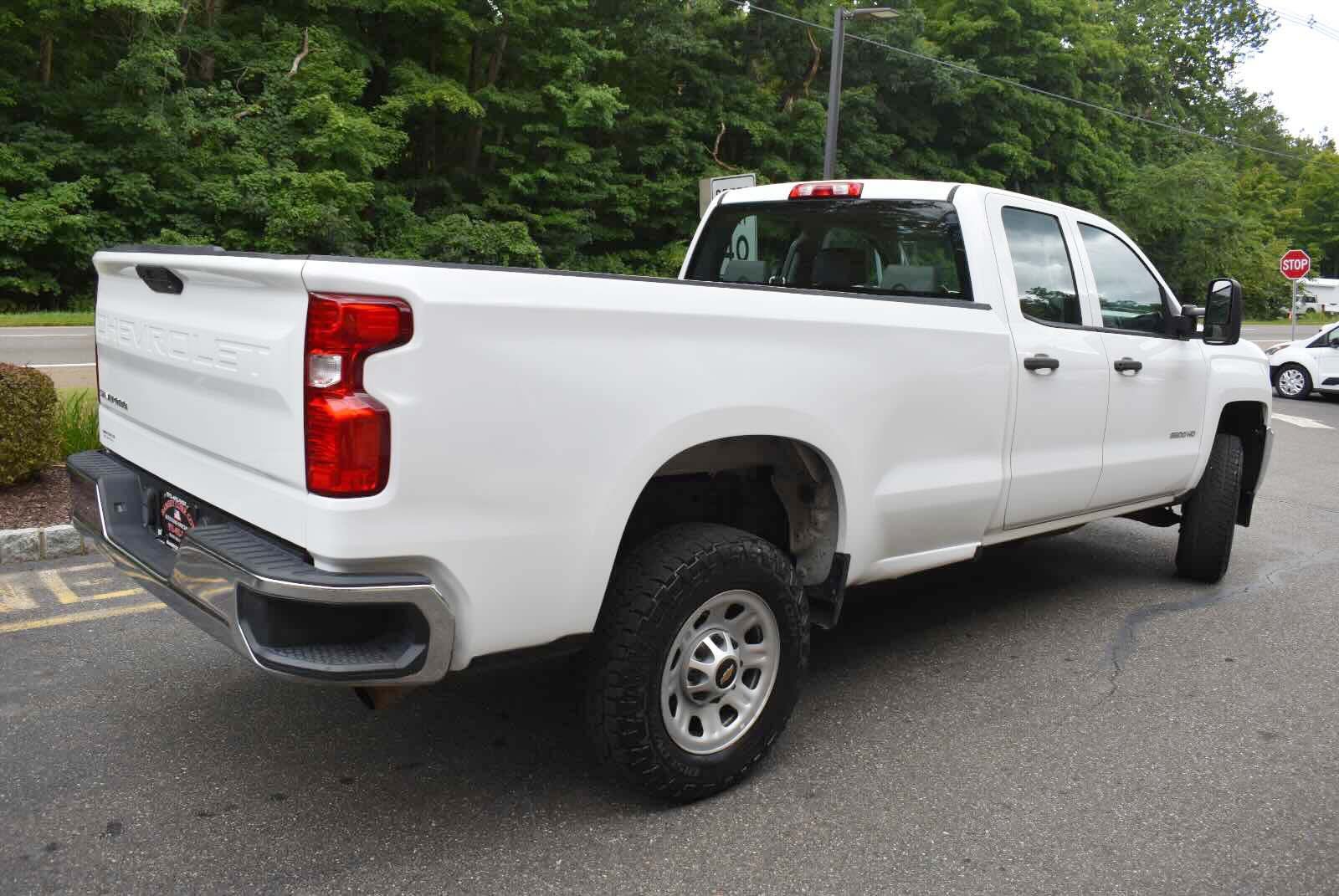 Used 2018 Chevrolet Silverado 3500 W/T RWD image 4